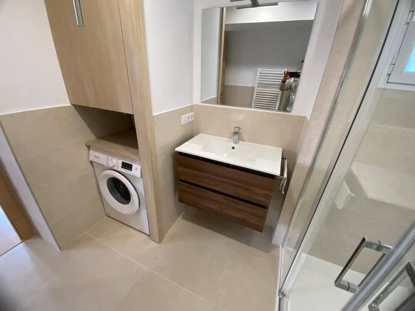 Bathroom of Flat for sale in Vigo   with Heating, Storage room and Furnished