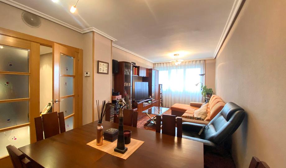Photo 1 of Flat for sale in Huetos,avenida de Los, Sansomendi, Araba - Álava