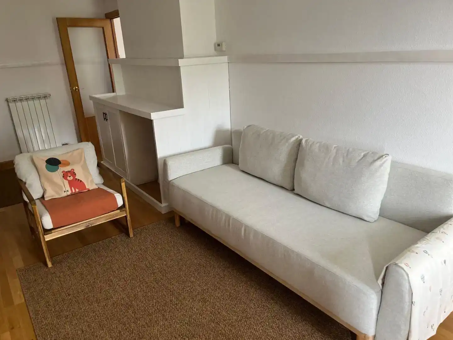 Wohnzimmer von Wohnung zur Miete in Benasque mit Abstellraum, Möbliert und Balkon