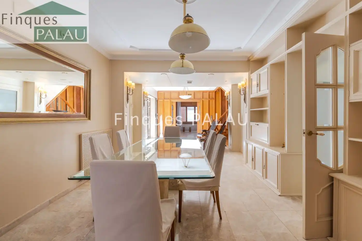Comedor de Casa o chalet de alquiler en Sant Joan Despí con Aire acondicionado, Calefacción y Jardín privado
