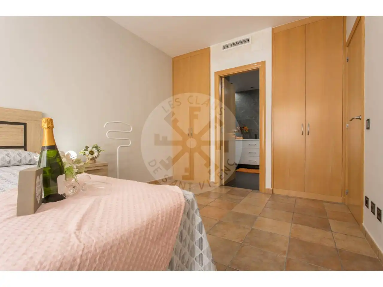 Habitación de Casa o chalet en venta en Terrassa con Aire acondicionado, Calefacción y Jardín privado
