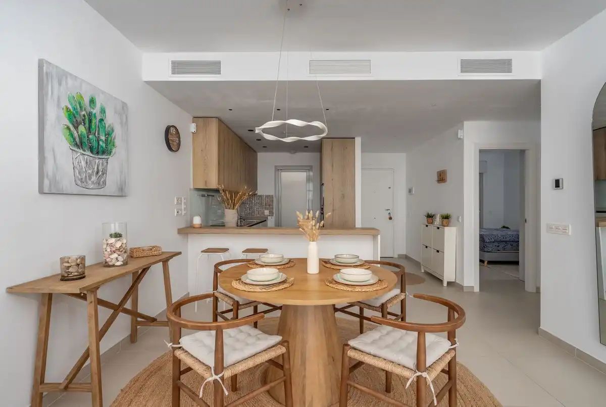 Menjador de Apartament en venda en Benalmádena amb Aire condicionat, Terrassa i Traster