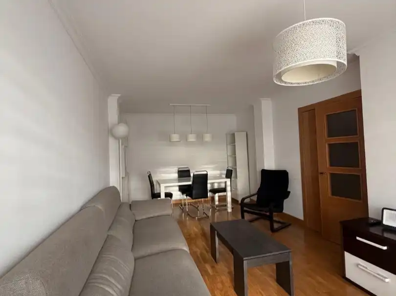 Sala d'estar de Pis en venda en Oviedo 