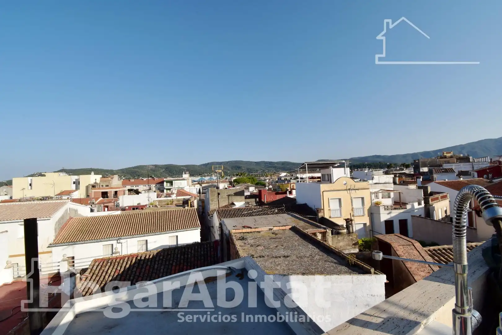Vista exterior de Casa o xalet en venda en Beniarjó amb Aire condicionat, Calefacció i Terrassa