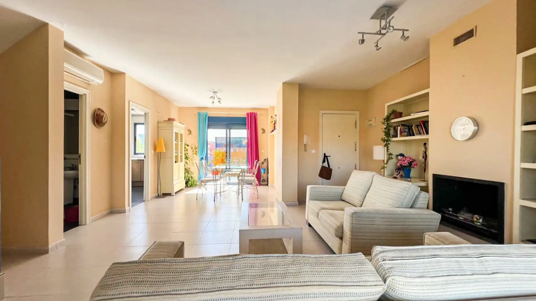 Penthouse with pool for sale in Las Marinas / Les Marines