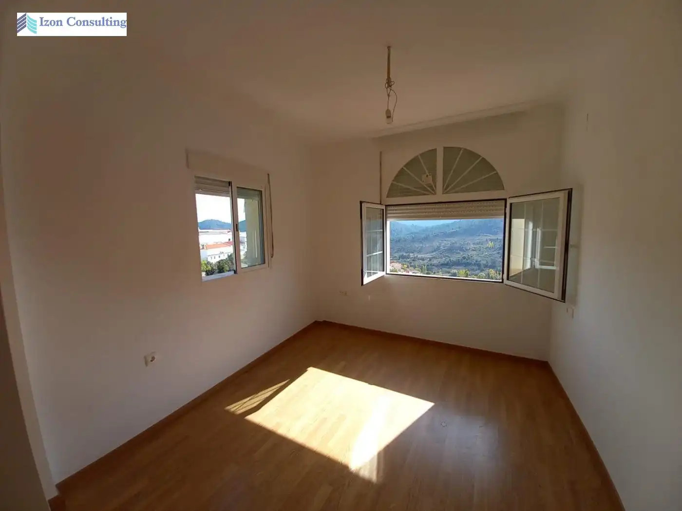 Habitación de Edificio en venta en Paterna del Madera