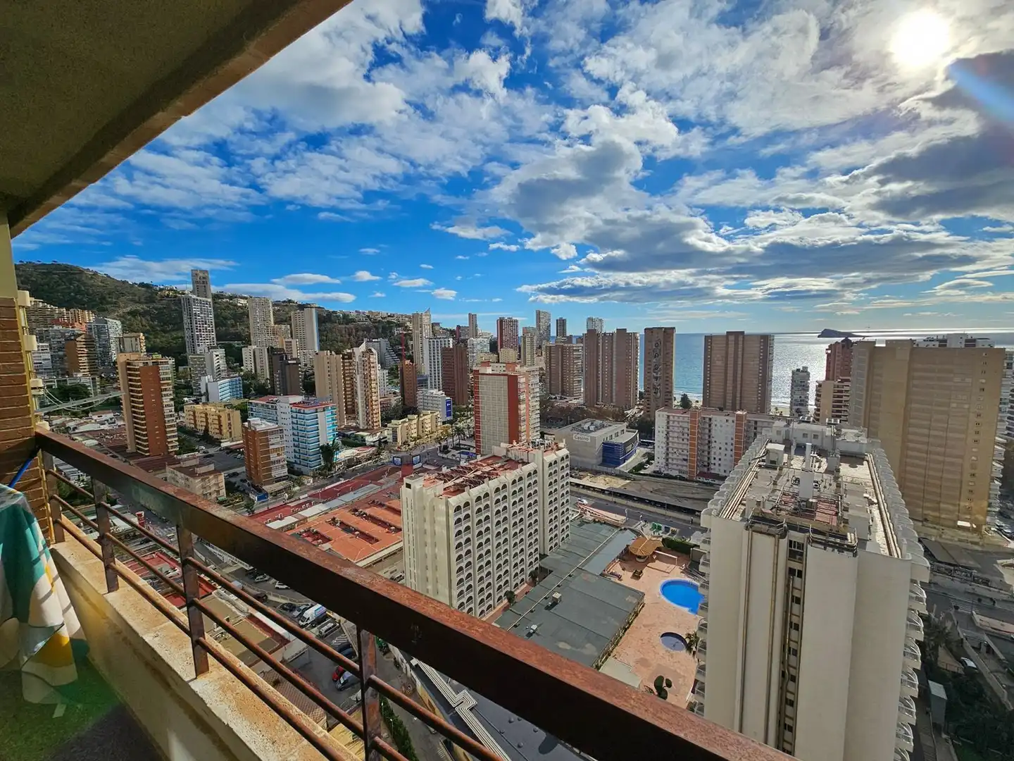 Außenansicht von Wohnung zur Miete in Benidorm mit Klimaanlage, Heizung und Terrasse