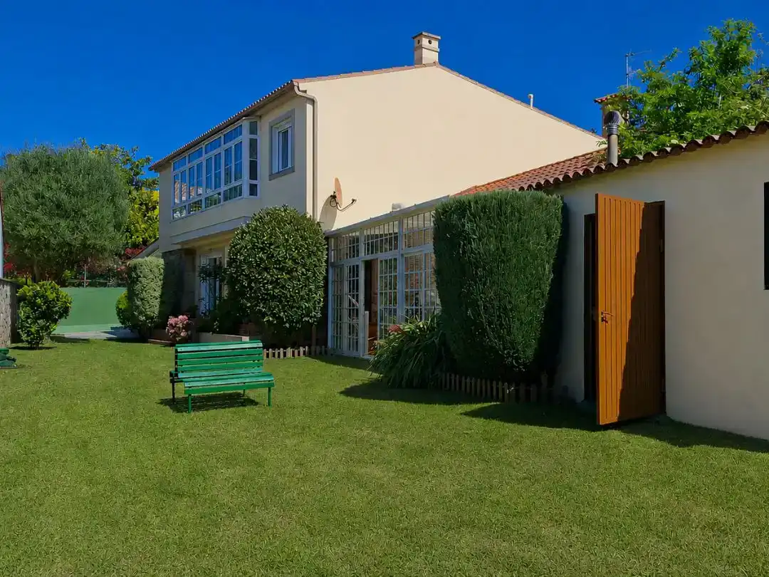 Vista exterior de Casa o chalet en venta en Nigrán con Balcón