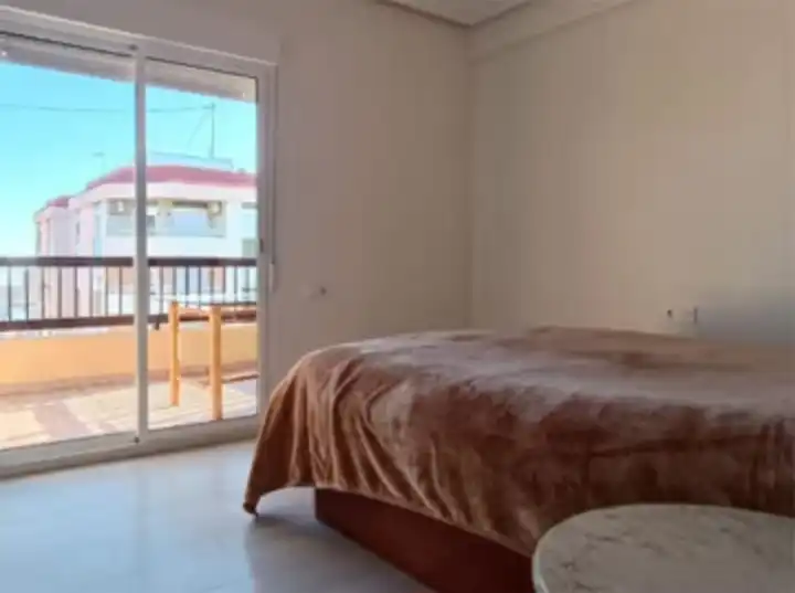 Schlafzimmer von Wohnung zum Verkauf in Alginet mit Parkett, Ofen und Balkon