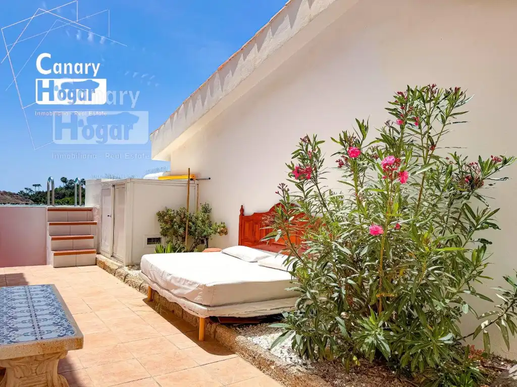 Detached house with pool for sale in Calle de Finlandia, imagen 4