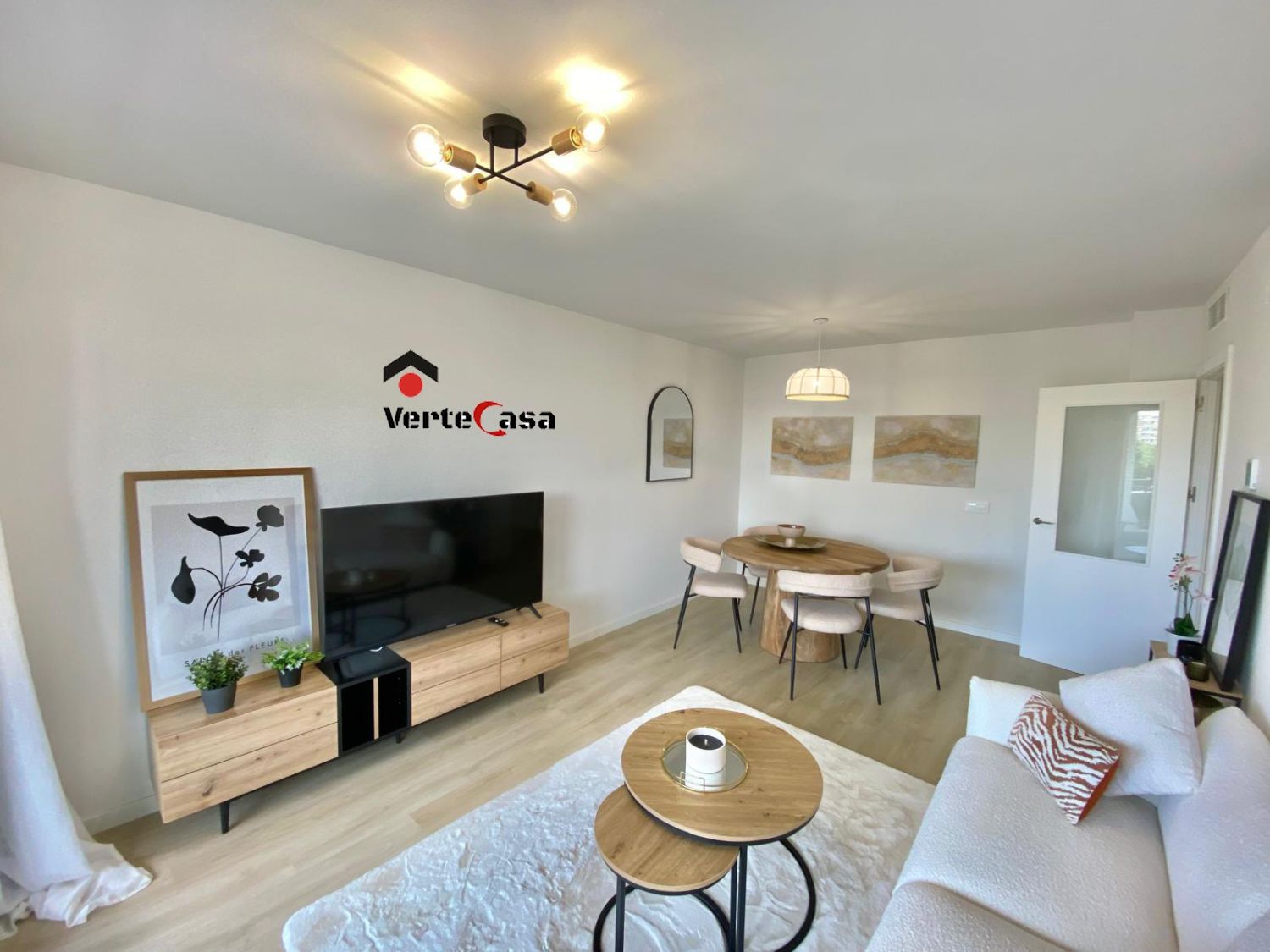 Exterior view of Flat to rent in  Valencia Capital  with Air Conditioner, Heating and Parquet flooring