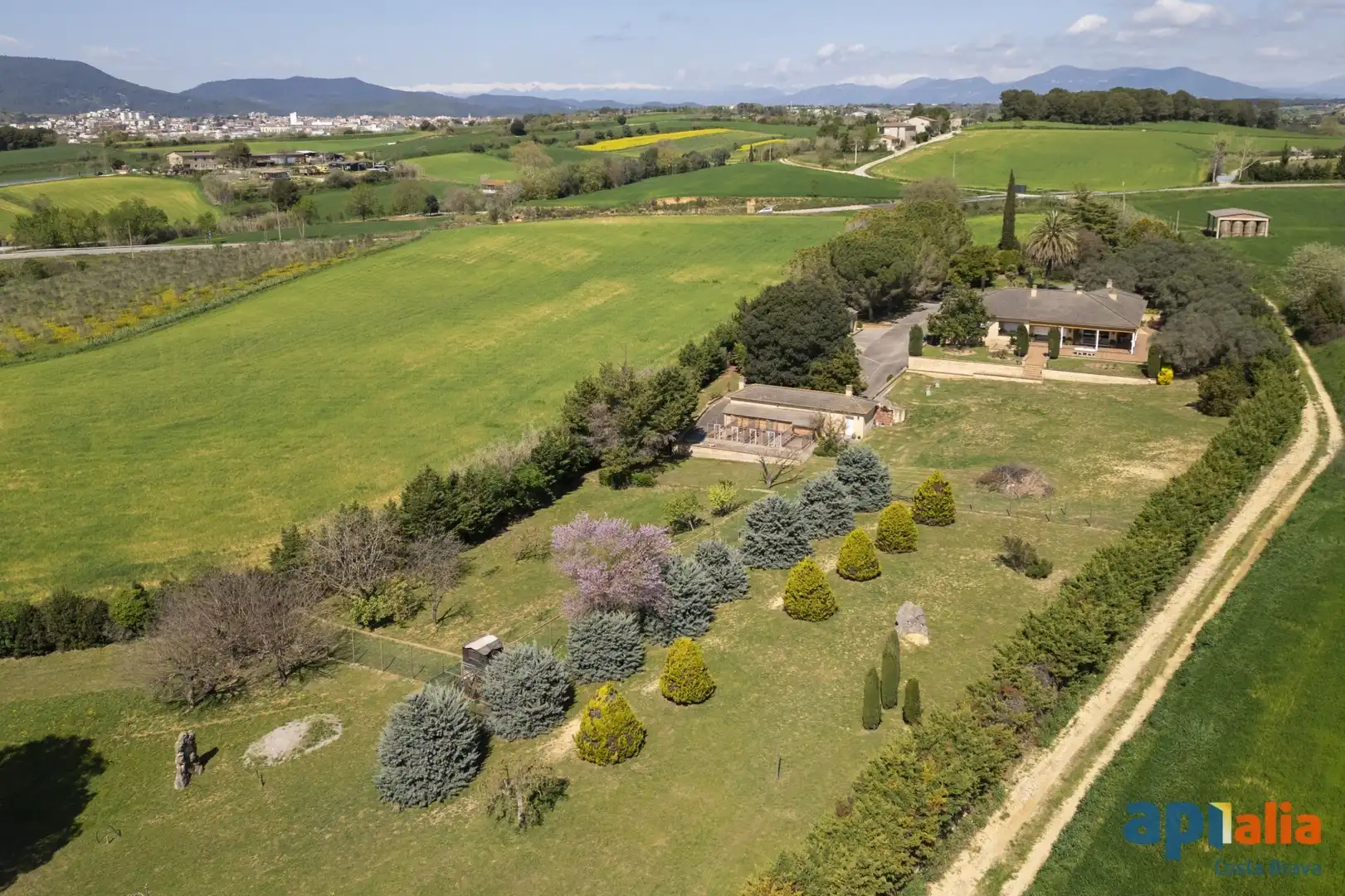 Finca rústica en venta en Cornellà del Terri con Aire acondicionado, Calefacción y Terraza