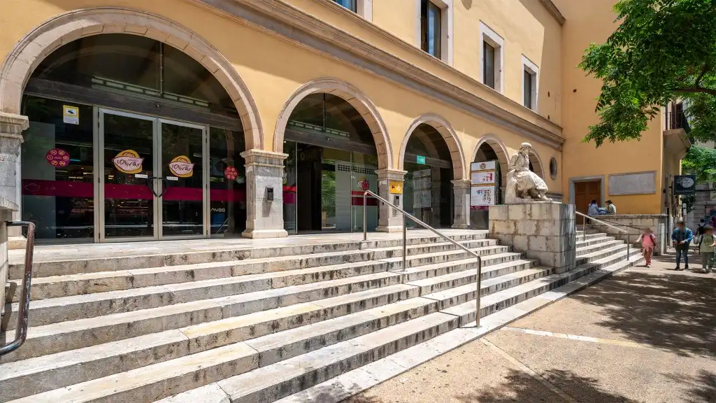 Außenansicht von Wohnungen zum Verkauf in  Palma de Mallorca mit Terrasse