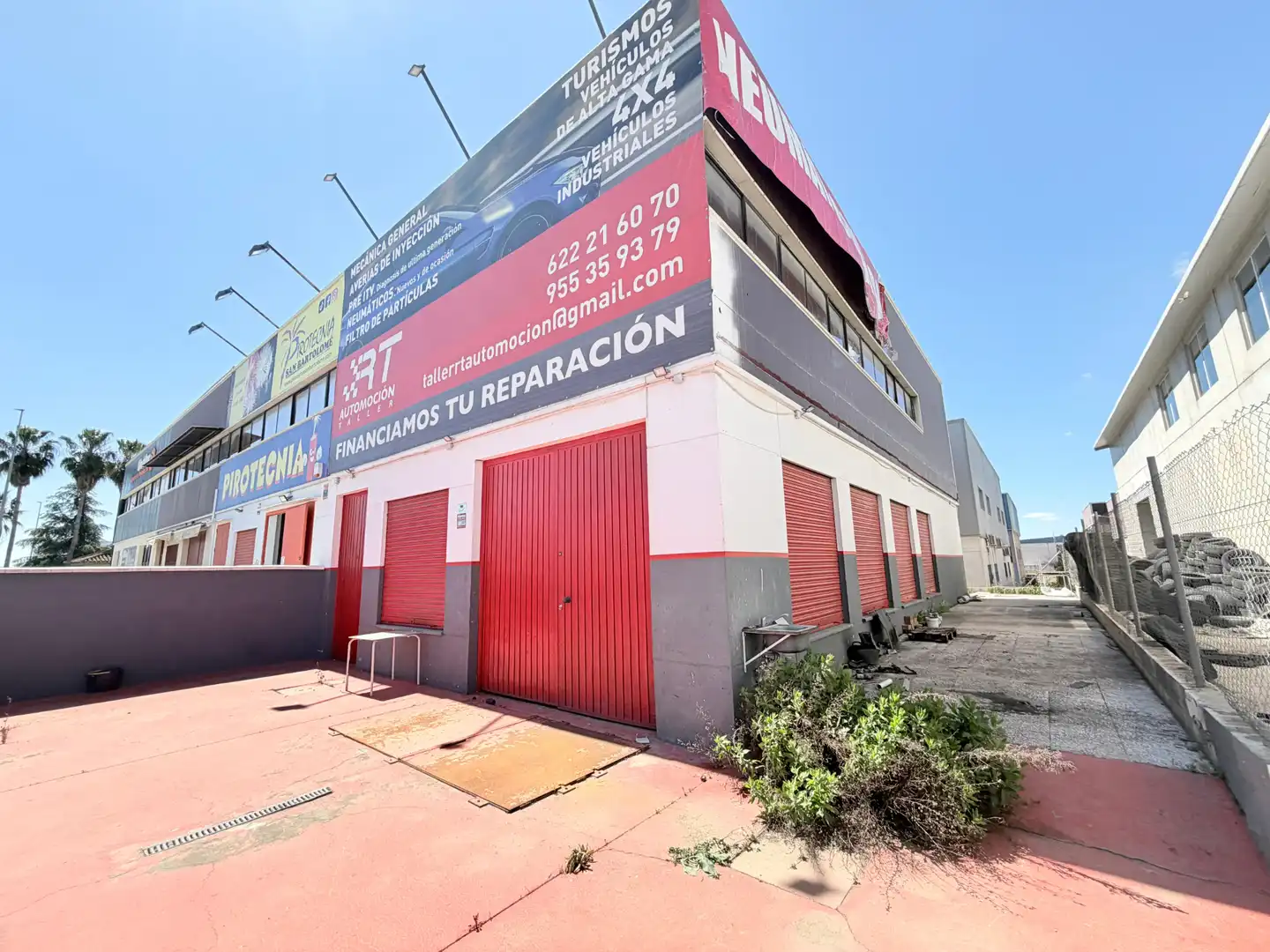 Nave industrial en venta en Bollullos de la Mitación