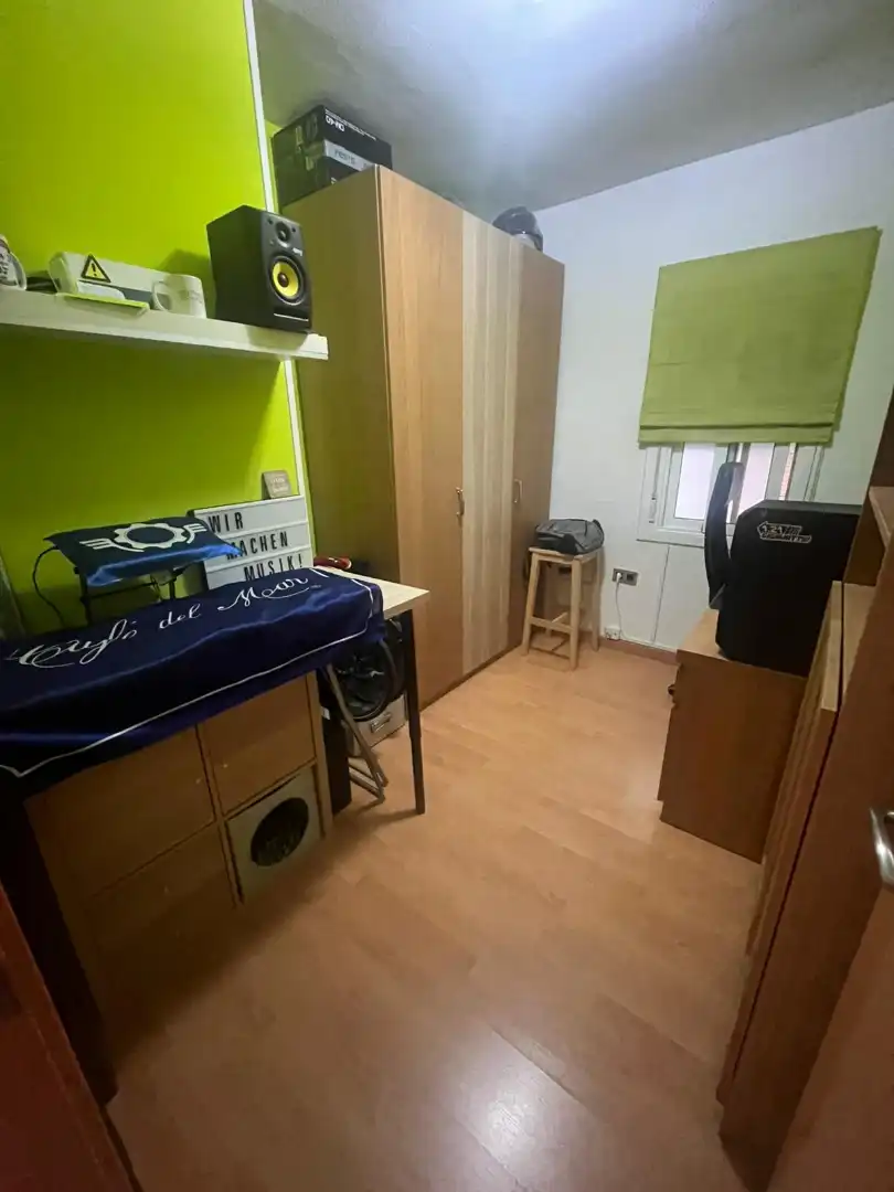 Schlafzimmer von Wohnung zum Verkauf in L'Hospitalet de Llobregat mit Klimaanlage, Heizung und Parkett