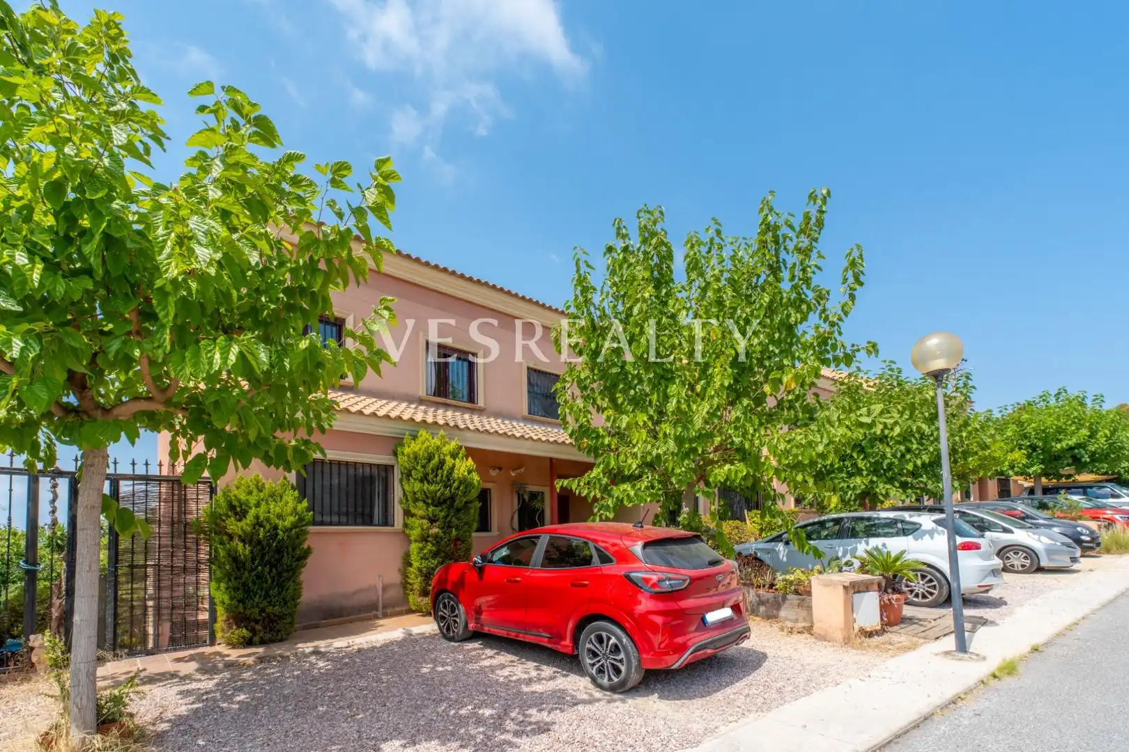 Vista exterior de Casa o xalet en venda en Sant Joan d'Alacant amb Jardí privat, Terrassa i Balcó