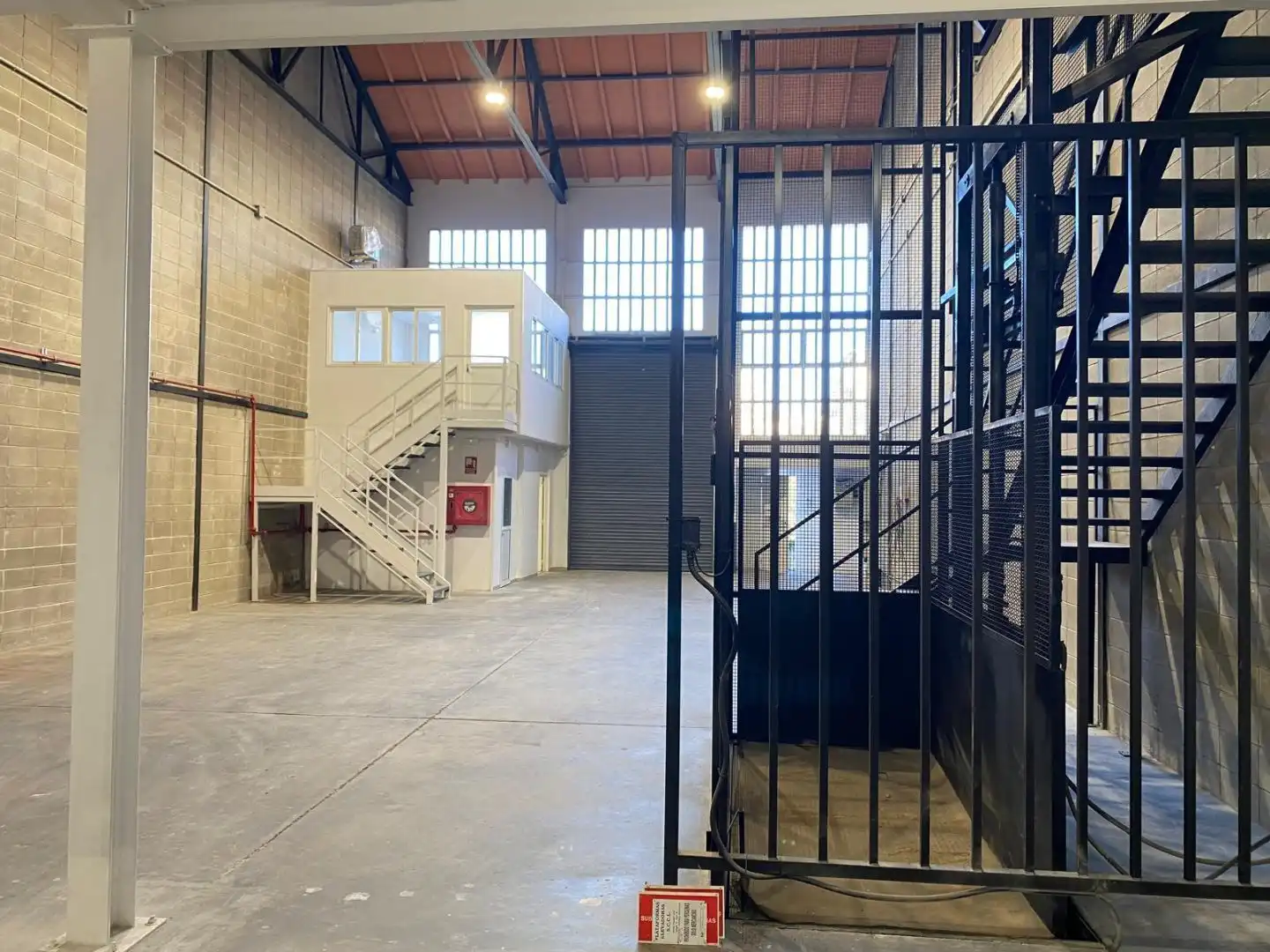 Industriegebäude zur Miete in Carrer d'Anselm Clavé 17, imagen 4