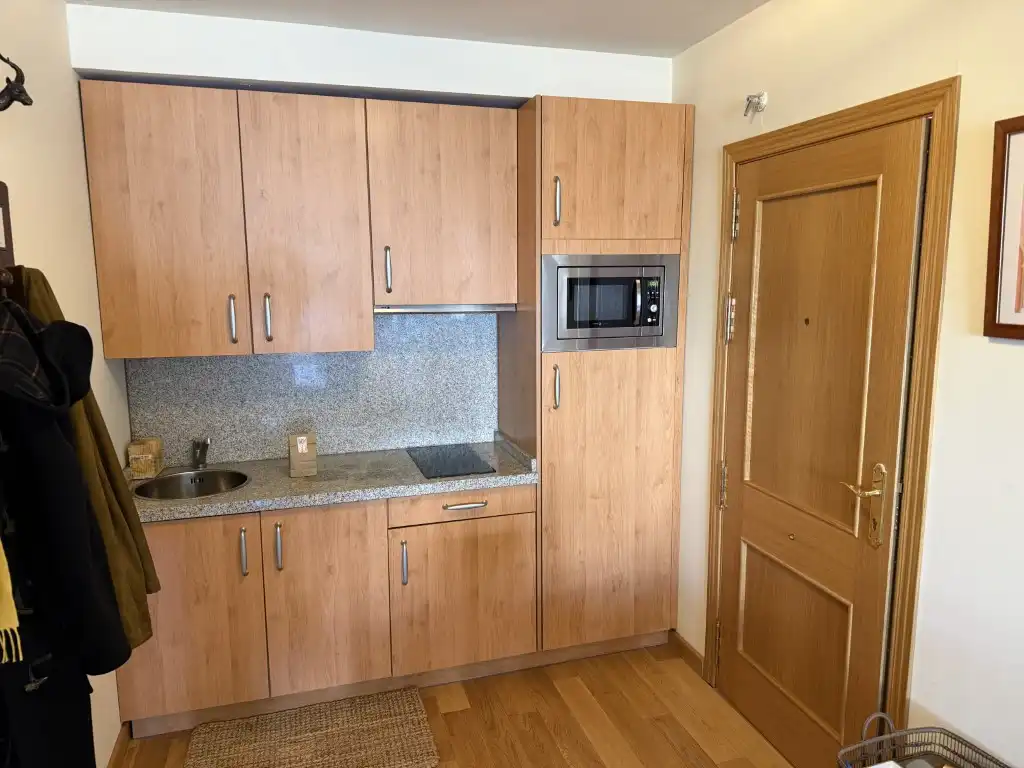 Cuina de Apartament en venda en Sierra Nevada amb Piscina