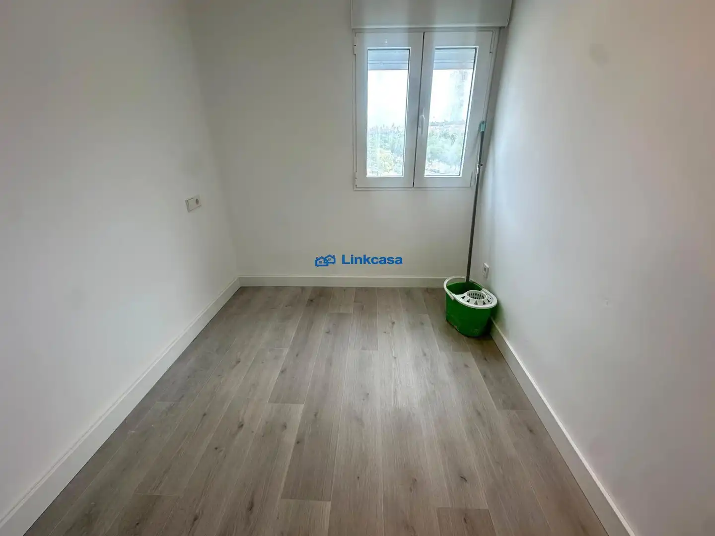 Dormitori de Pis en venda en Latina