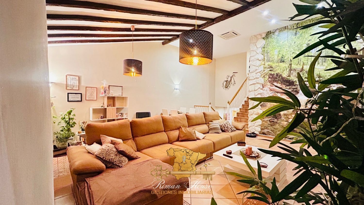 Living room of House or chalet for sale in Aranjuez  with Air Conditioner, Terrace and Storage room