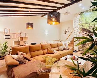 Living room of House or chalet for sale in Aranjuez  with Air Conditioner, Terrace and Storage room