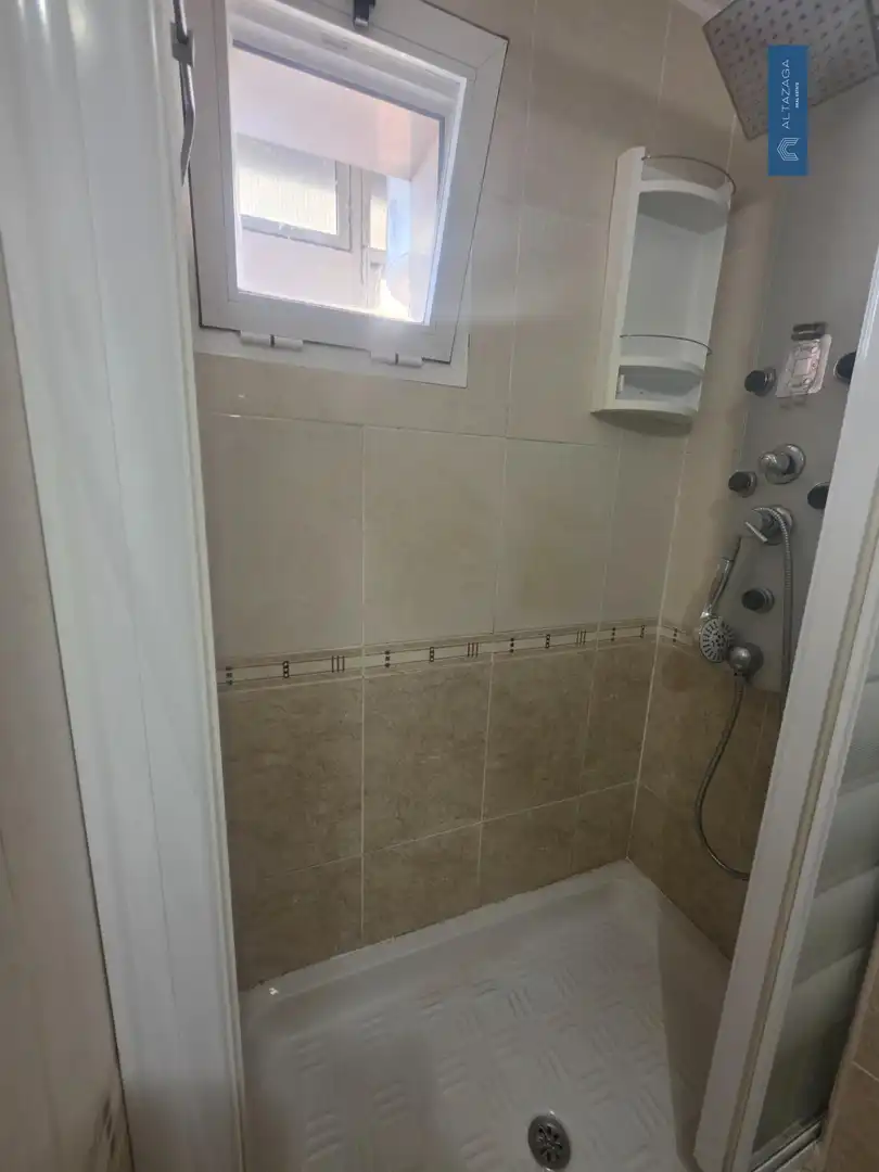 Badezimmer von Wohnung zum Verkauf in San Sebastián de los Reyes mit Klimaanlage, Heizung und Terrasse