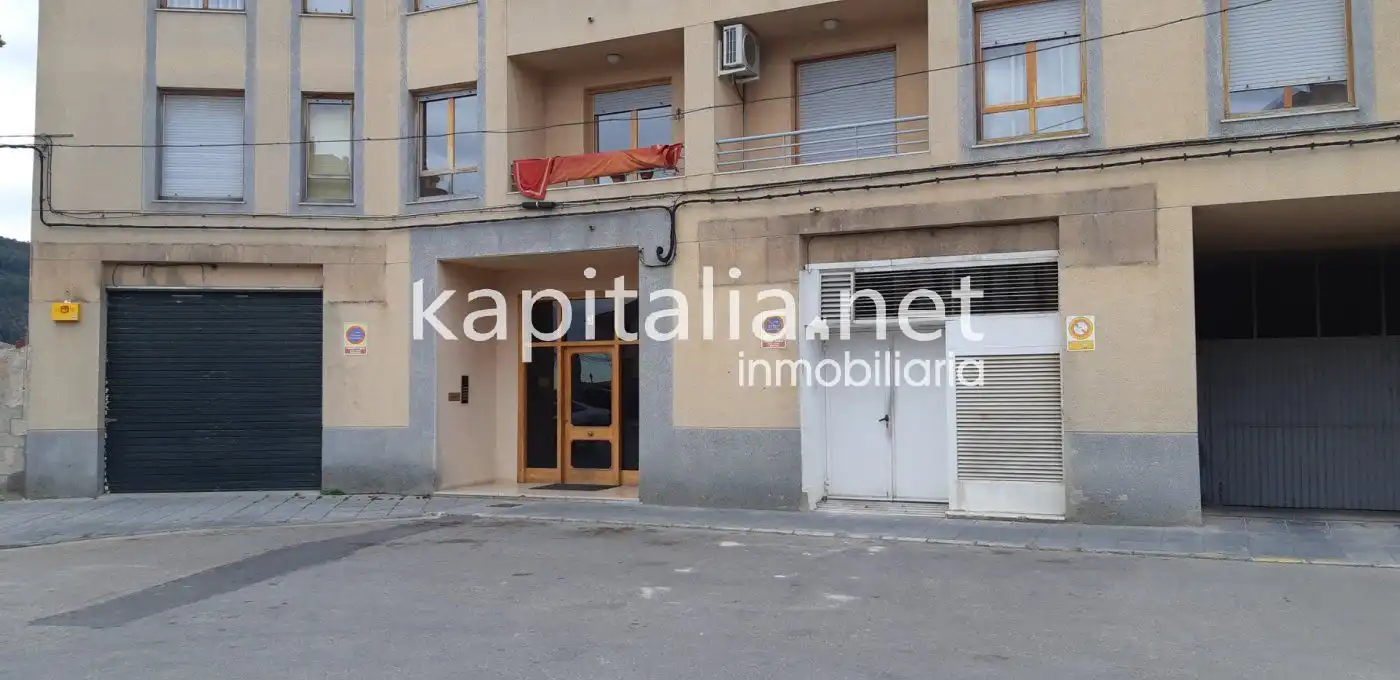 Local comercial en venda a Bocairent, imagen 4