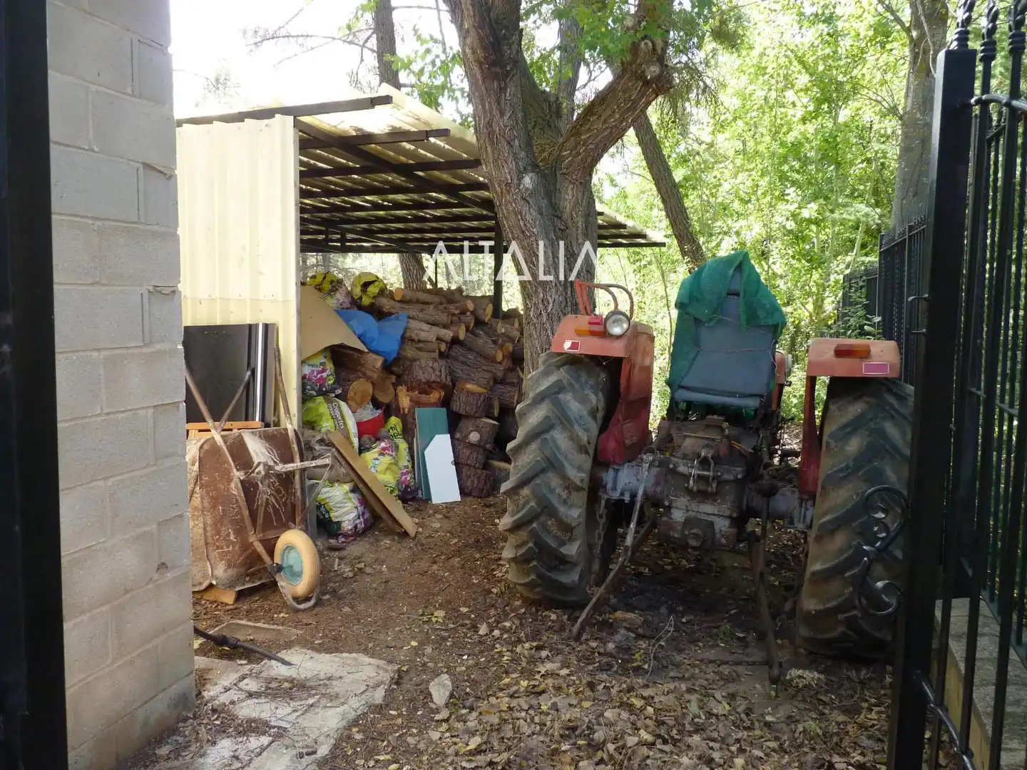 Casa o xalet en venda en Fuentenava de Jábaga amb Calefacció, Traster i Piscina