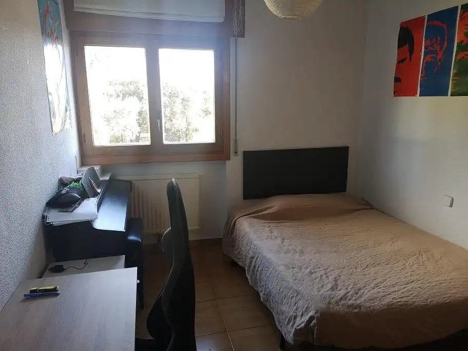 Casa adosada en venta en La Navata