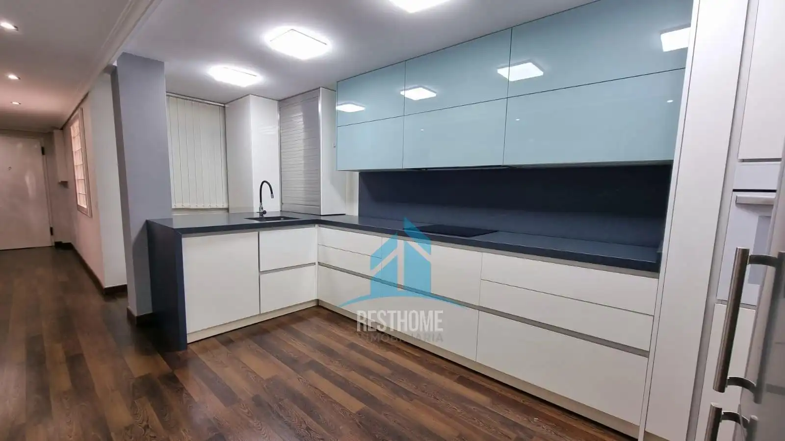 Cocina de Dúplex de alquiler en Gandia con Aire acondicionado, Calefacción y Parquet