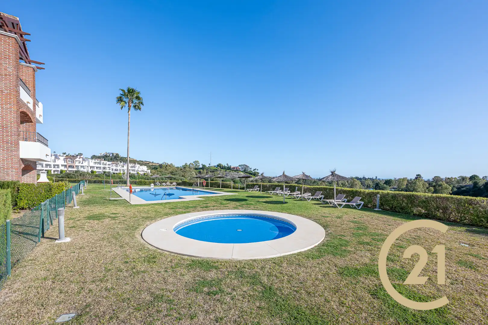 Piscina de Ático en venta en Benahavís con Aire acondicionado, Calefacción y Terraza