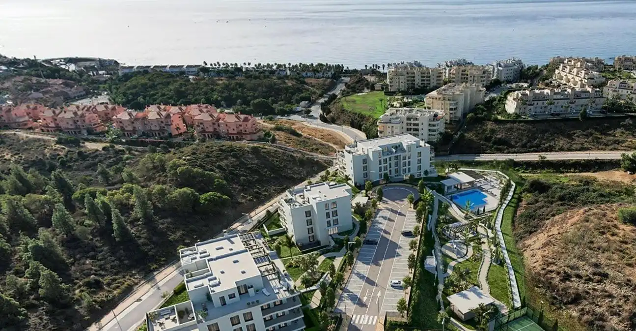 Apartamento con terraza en venta en El Faro de Calaburra - Chaparral, imagen 2