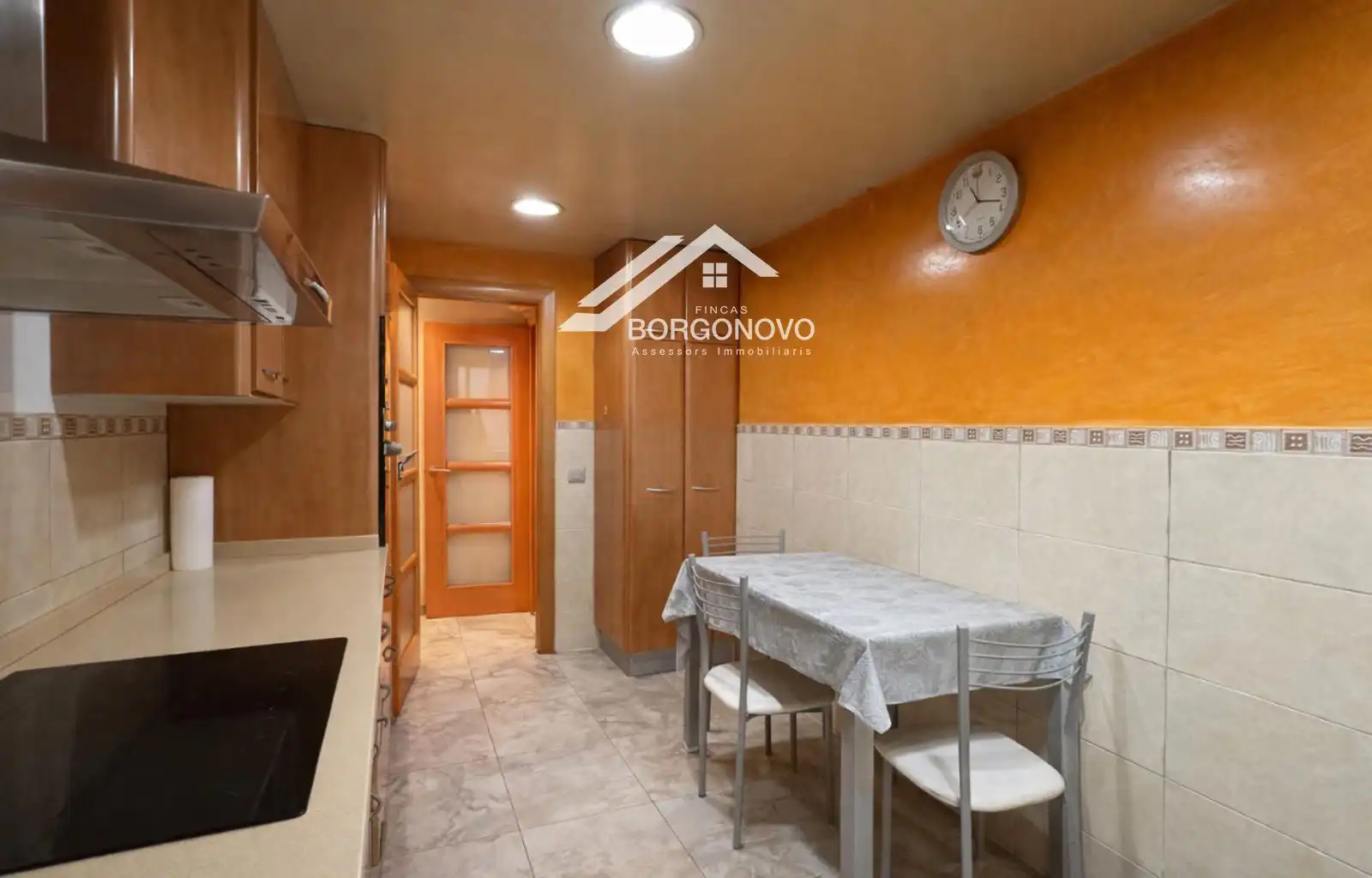 Küche von Wohnung zum Verkauf in Barcelona mit Klimaanlage, Heizung und Terrasse