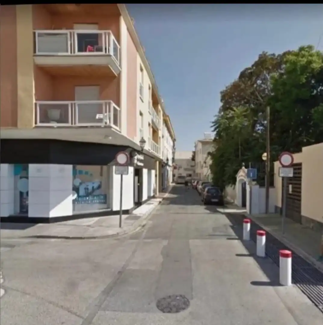 Aparcament amb ascensor en venda a El Bajondillo, imagen 7