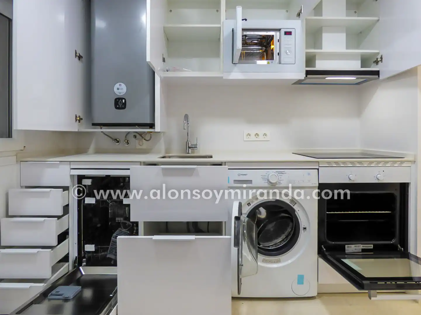 Küche von Wohnung zur Miete in Gijón  mit Heizung und Abstellraum