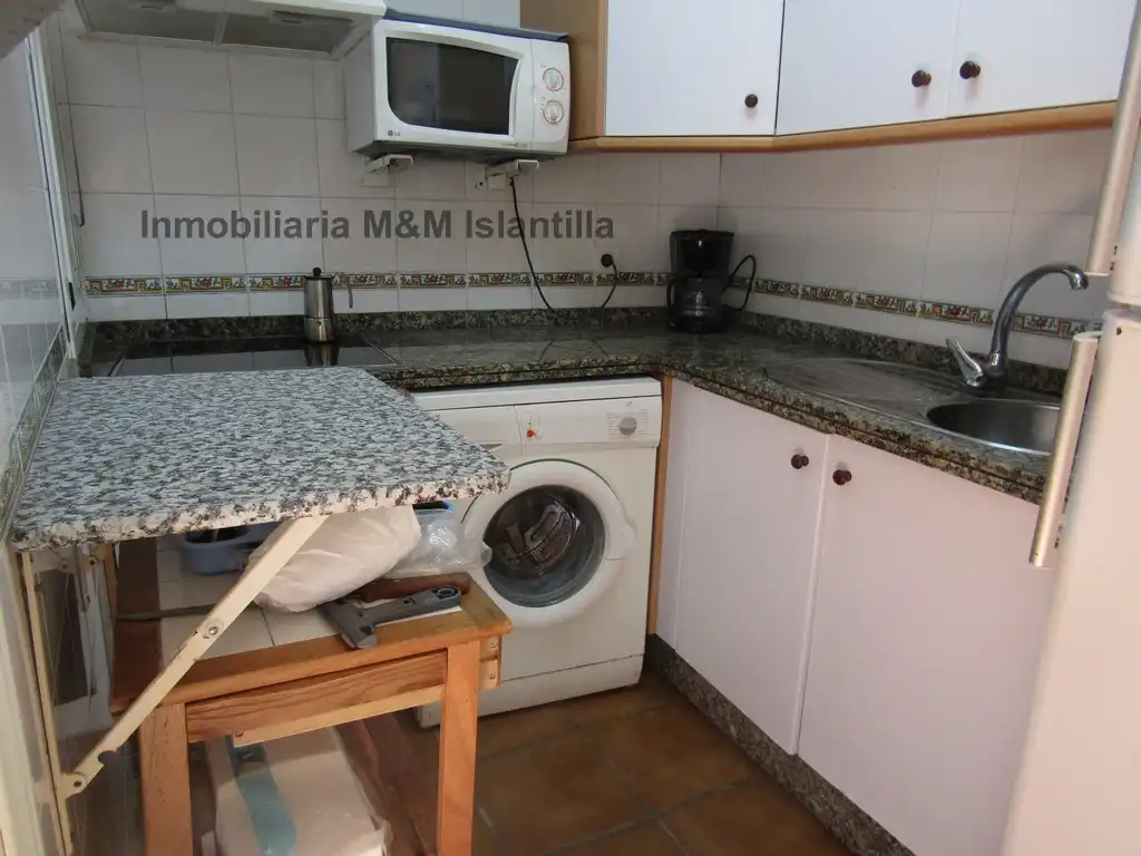 Cocina de Casa adosada en venta en Islantilla con Terraza, Trastero y Amueblado