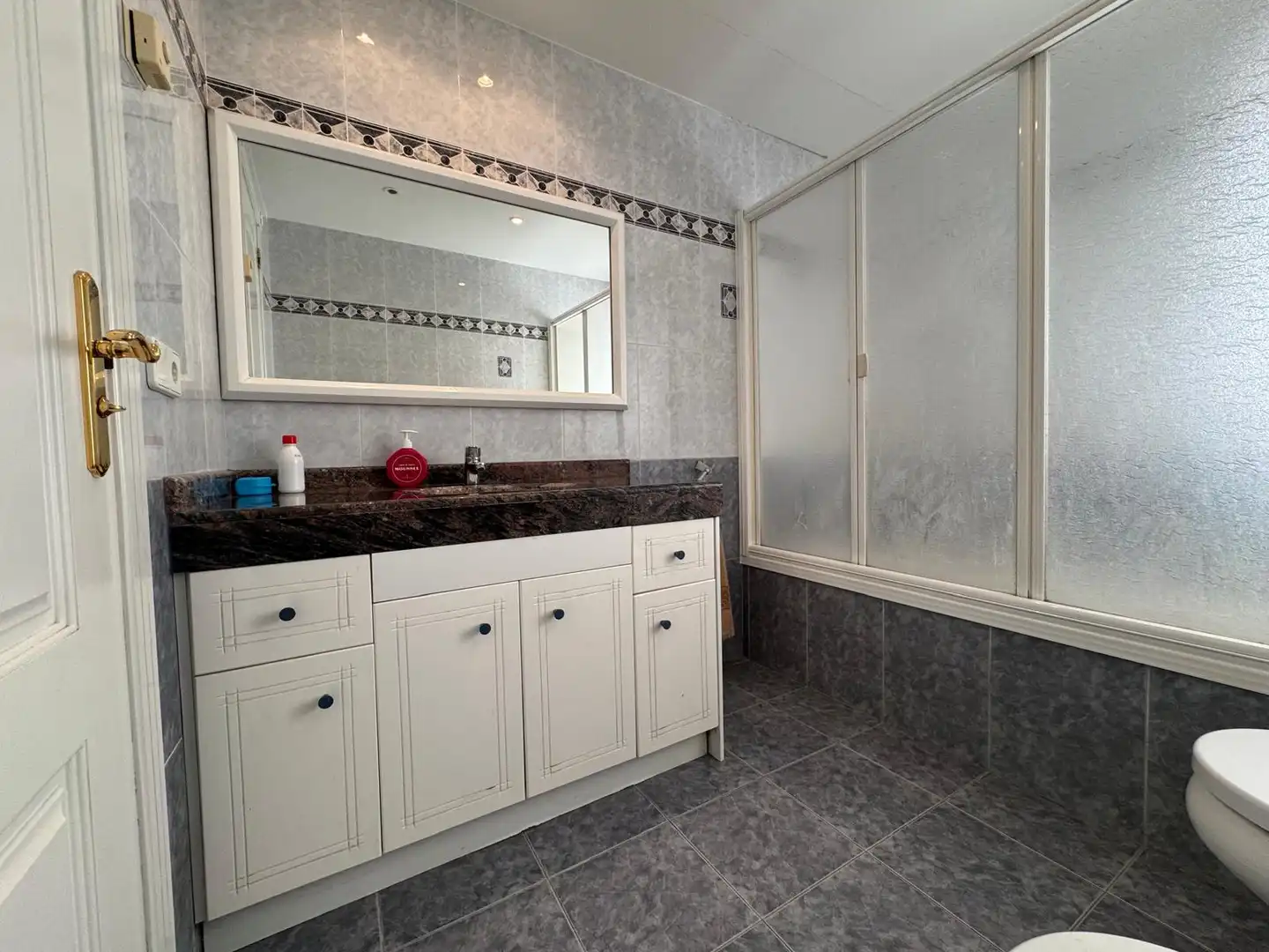 Bathroom of Houses for sale in Pallejà  with Air Conditioner, Heating and Private garden