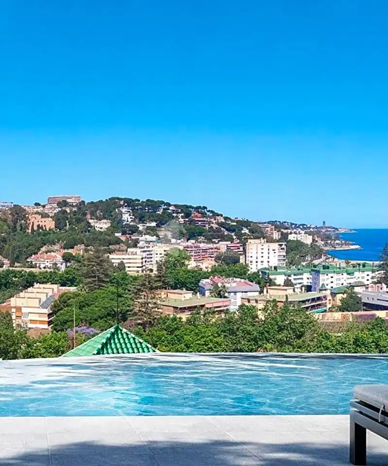 Vista exterior de Planta baixa en venda en Málaga amb Aire condicionat, Calefacció i Traster