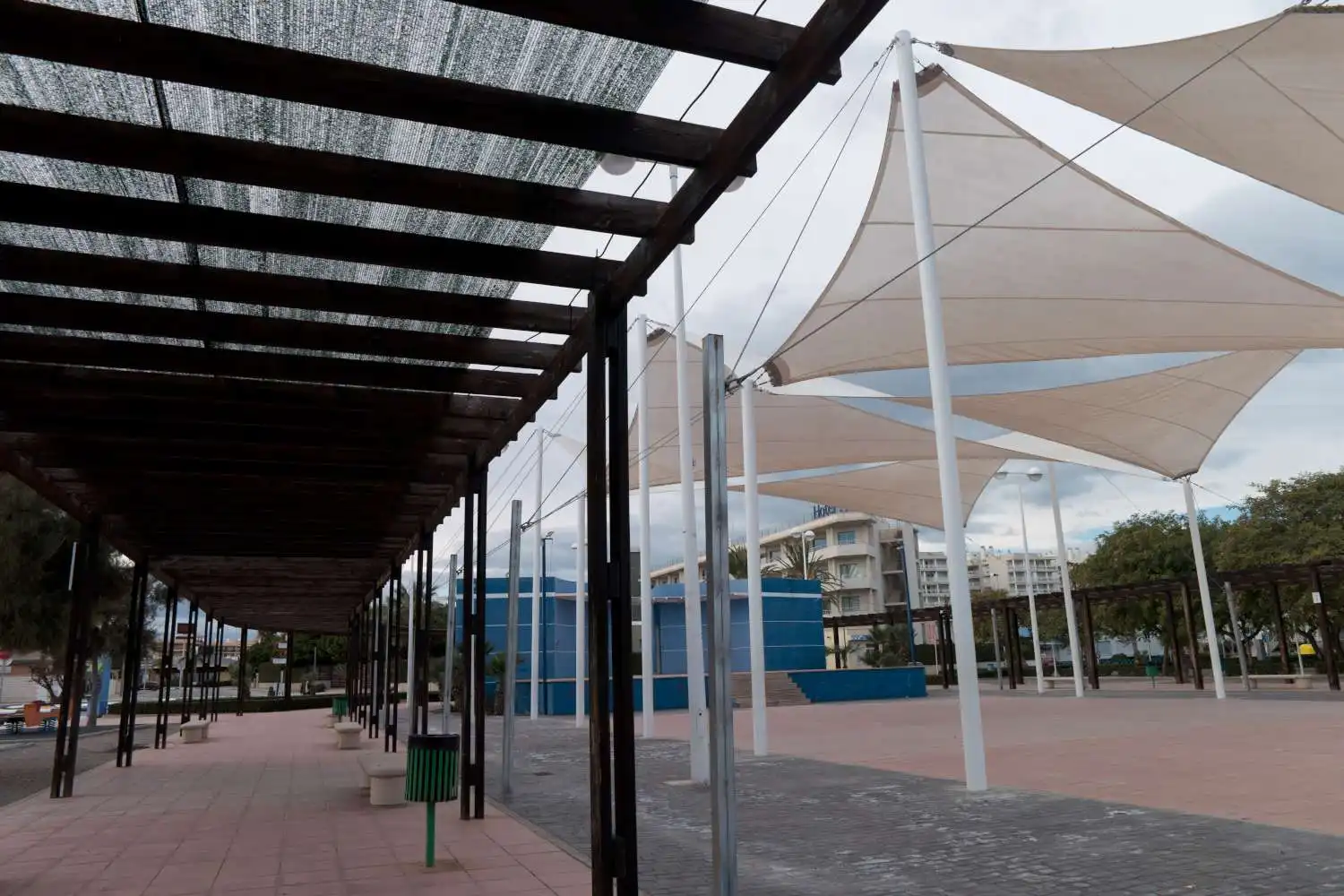 Terraza de Apartamento en venta en Canet d'En Berenguer con Aire acondicionado, Amueblado y Piscina comunitaria