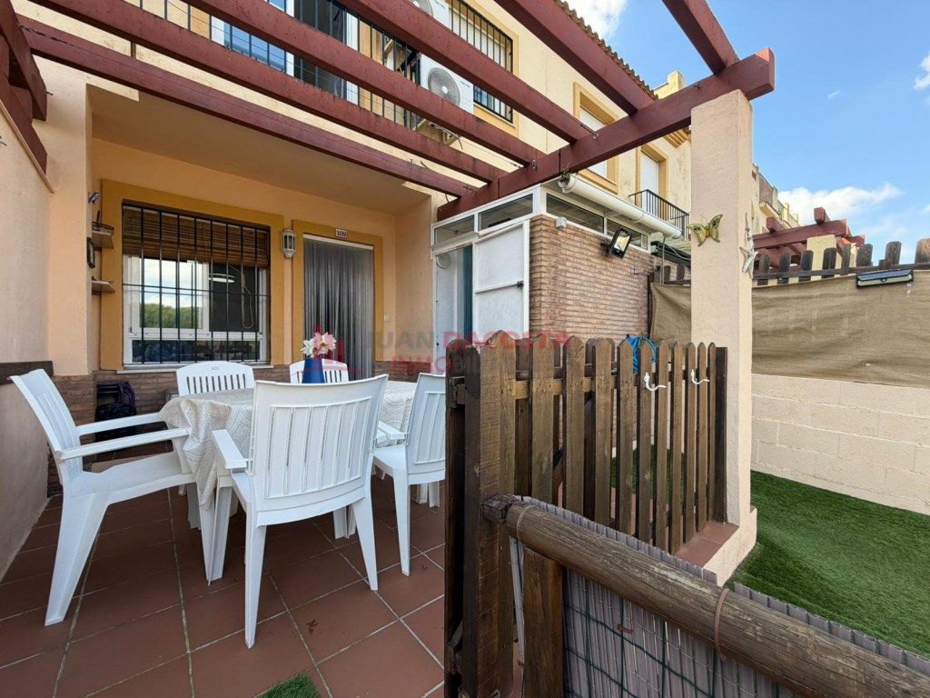Single-family semi-detached for sale in Urbanizacion Uer29, Islantilla Golf