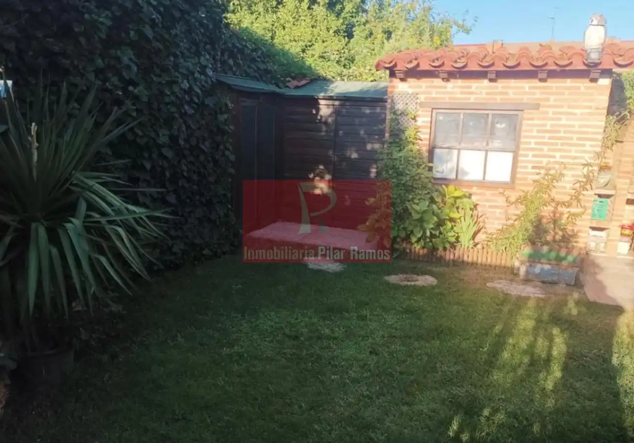 Jardí de Casa o xalet en venda en San Andrés del Rabanedo amb Calefacció, Jardí privat i Terrassa
