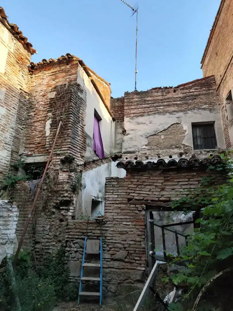 Vista exterior de Casa o xalet en venda en Talavera de la Reina amb Balcó