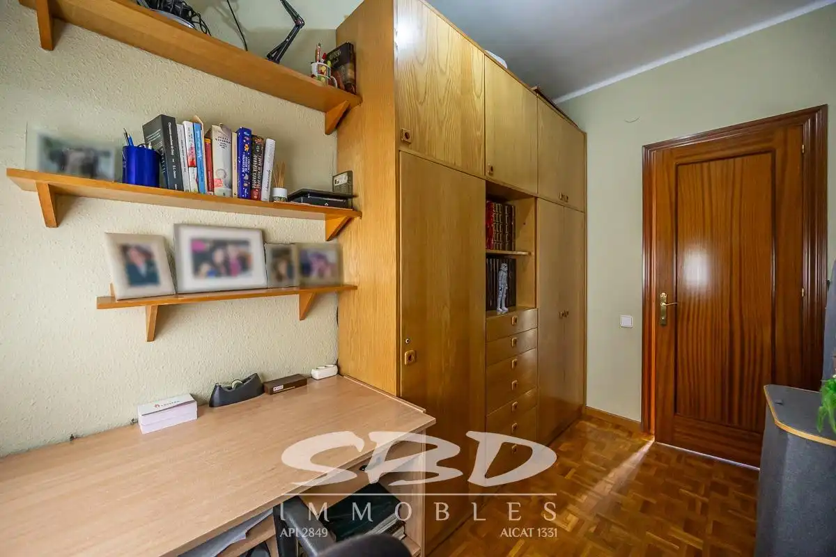 Dormitori de Casa o xalet en venda en Barberà del Vallès amb Aire condicionat, Calefacció i Terrassa