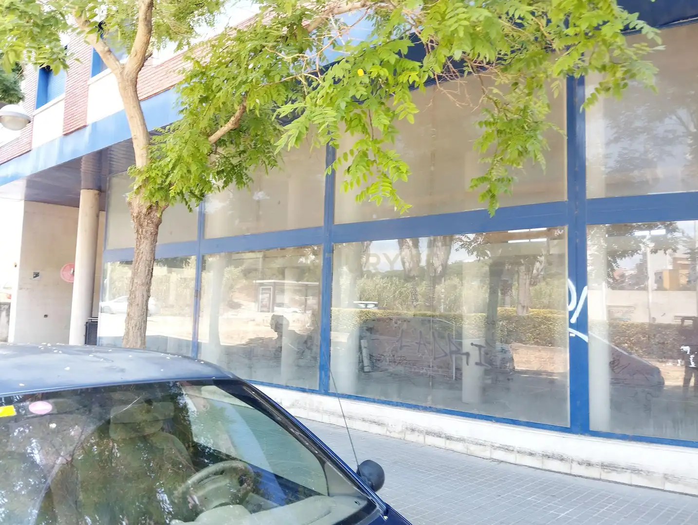 Local comercial en venda a 88, imagen 3