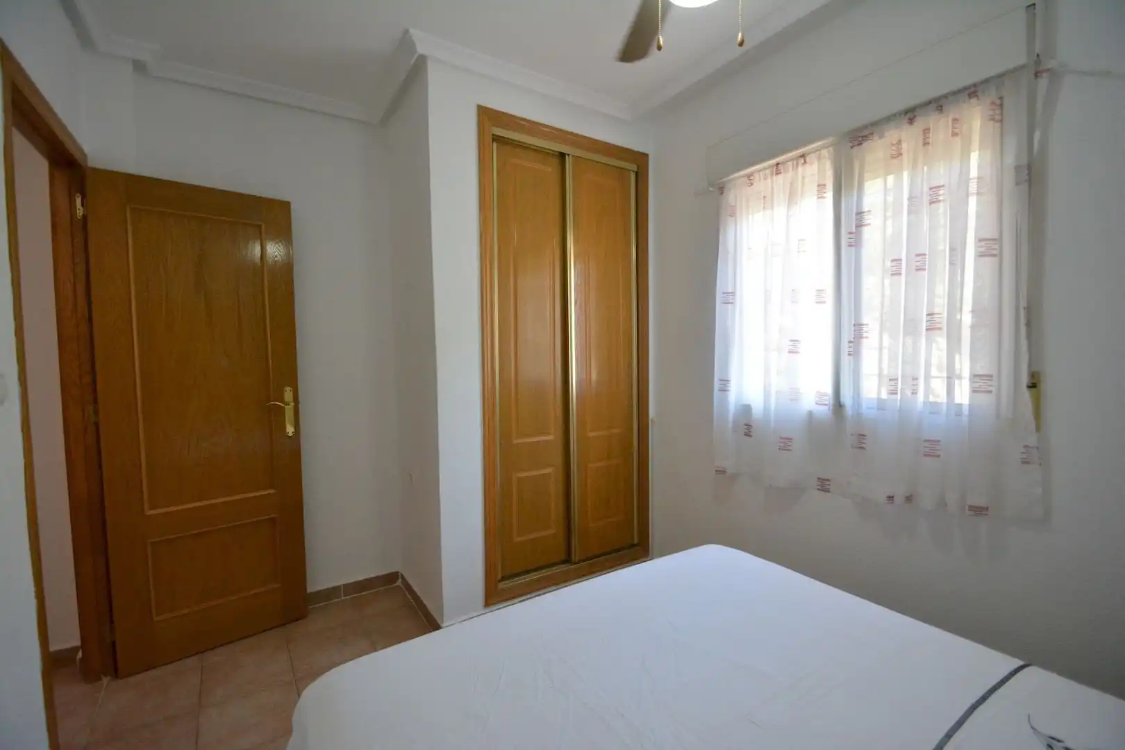 Habitación de Finca rústica en venta en Guardamar del Segura con Terraza, Trastero y Amueblado