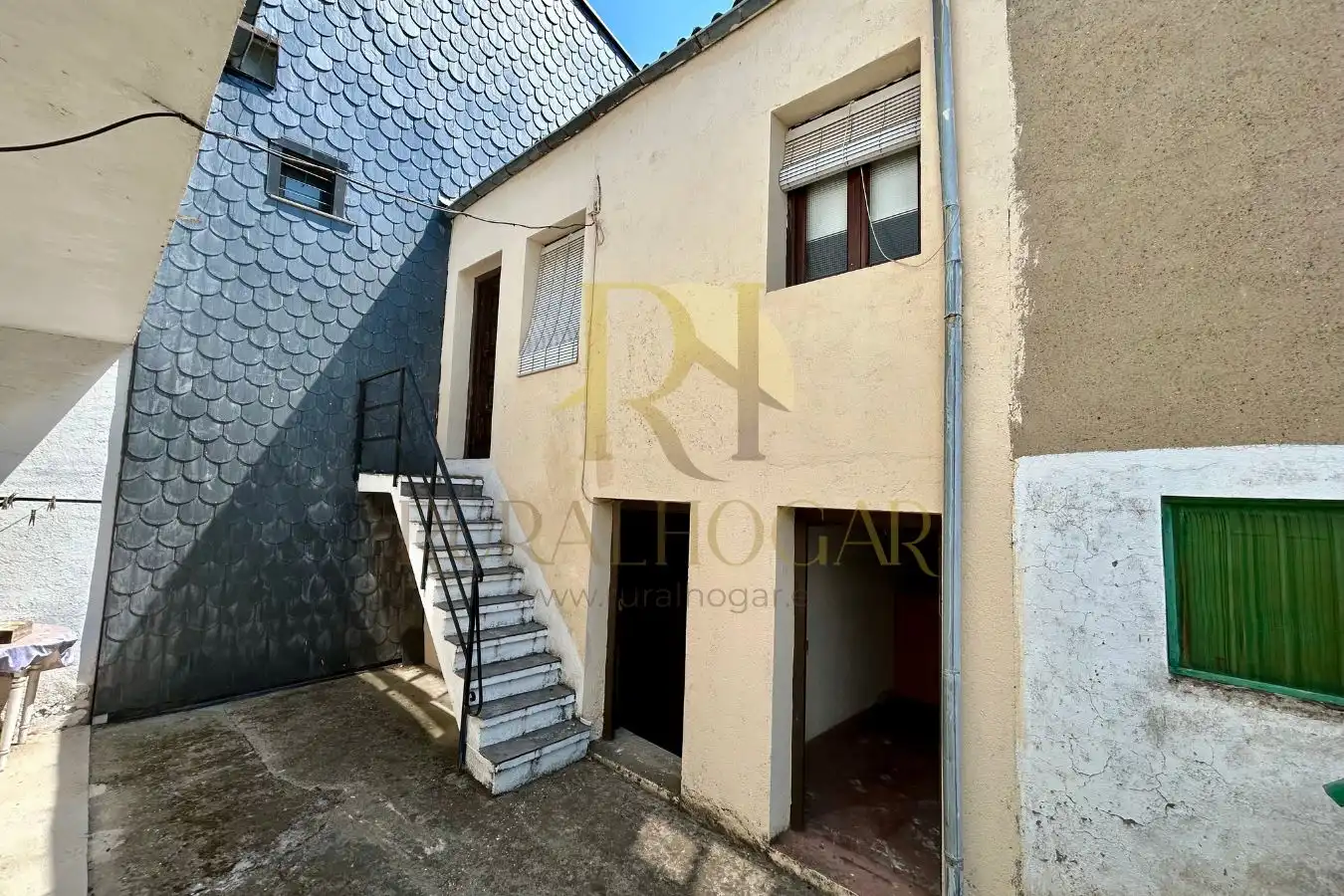 Exterior view of Flat for sale in Ponferrada  with Private garden