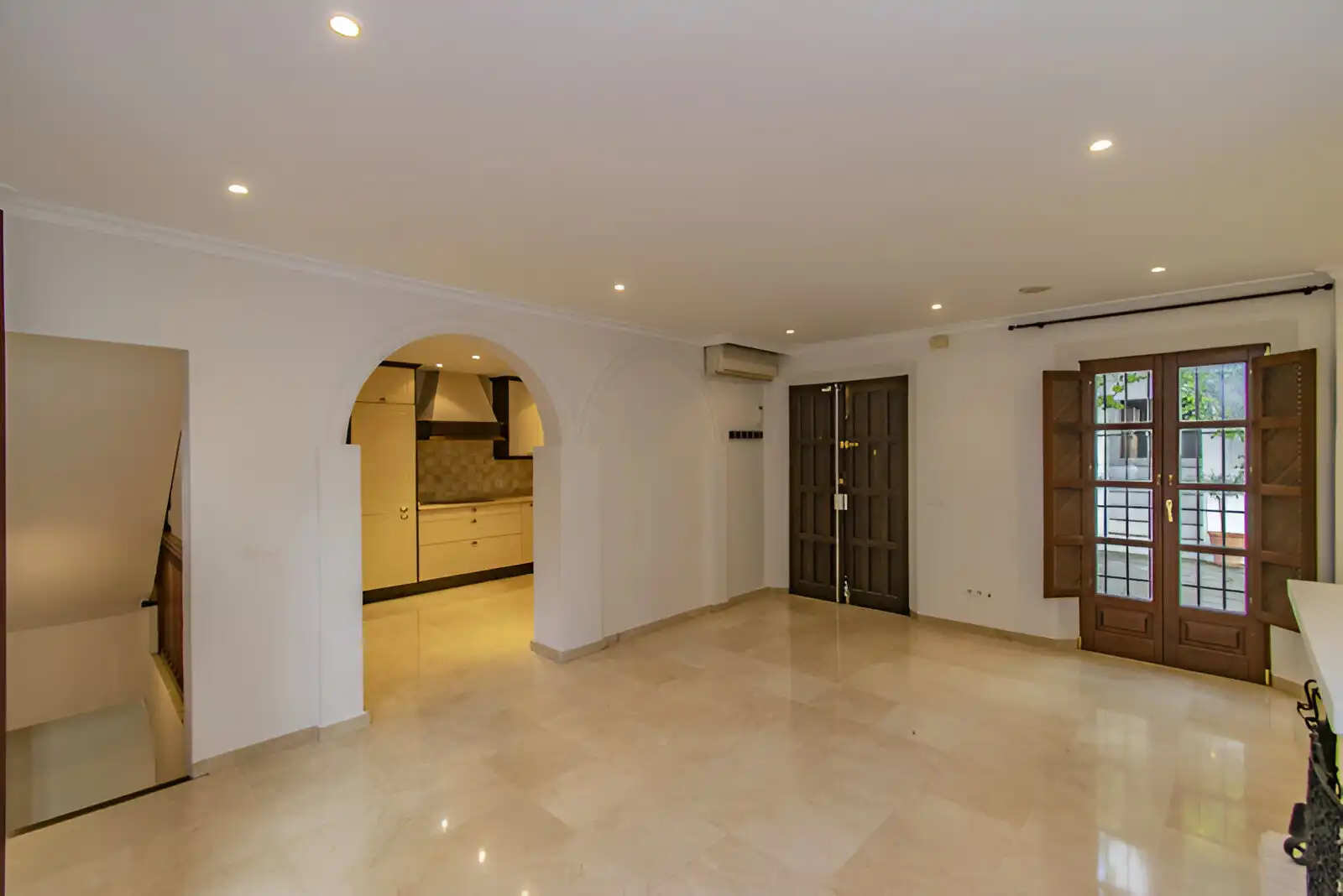 Adosado con piscina en venta en Milla de Oro, imagen 5