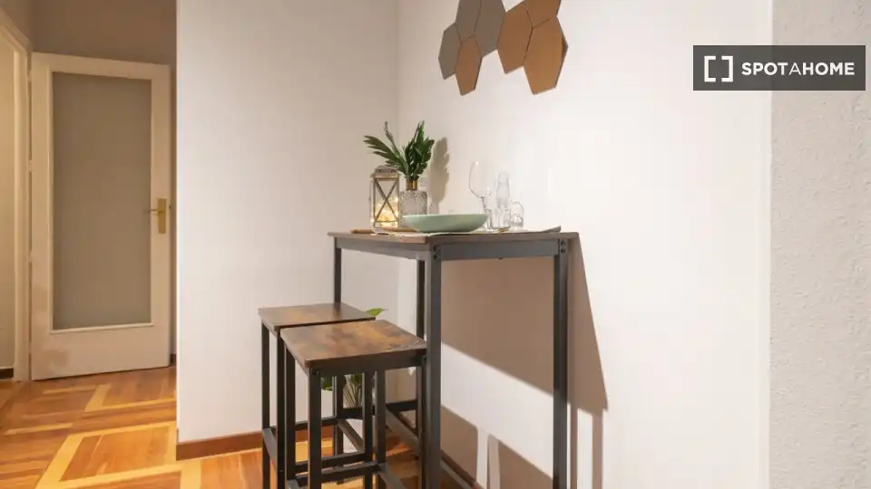 Dining room of Flat for rent in Madrid  with Air Conditioner, Heating and Furnished