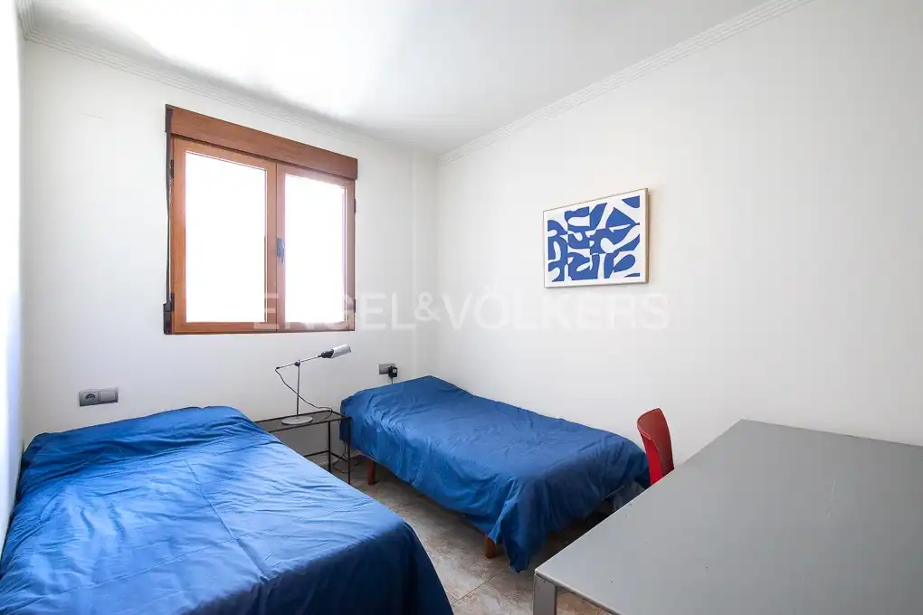 Bedroom of Flat for rent in Valencia  with Air Conditioner, Heating and Terrace
