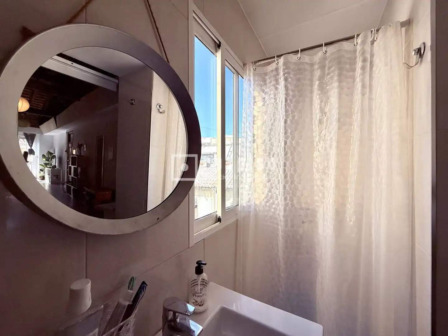 Baño de Piso en venta en Valencia con Aire acondicionado, Calefacción y Terraza